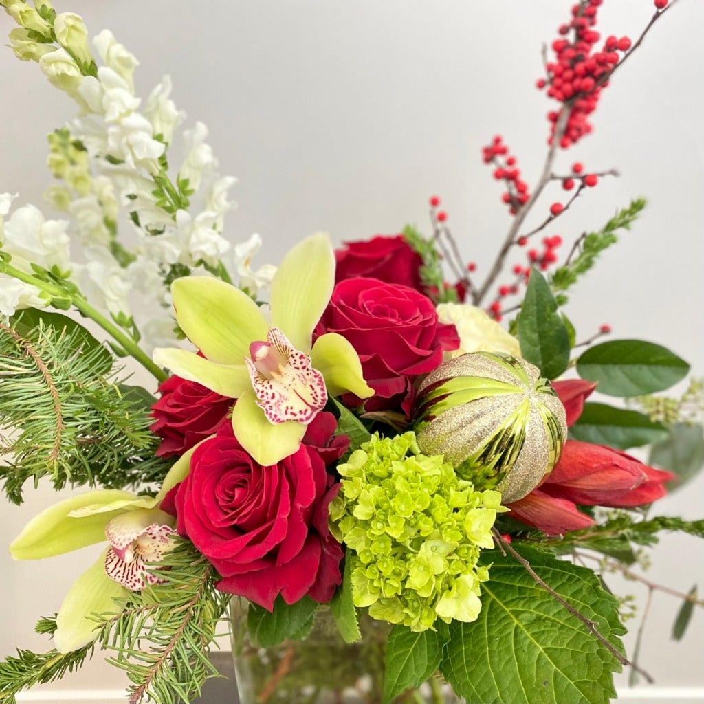 Holly Jolly Bouquet